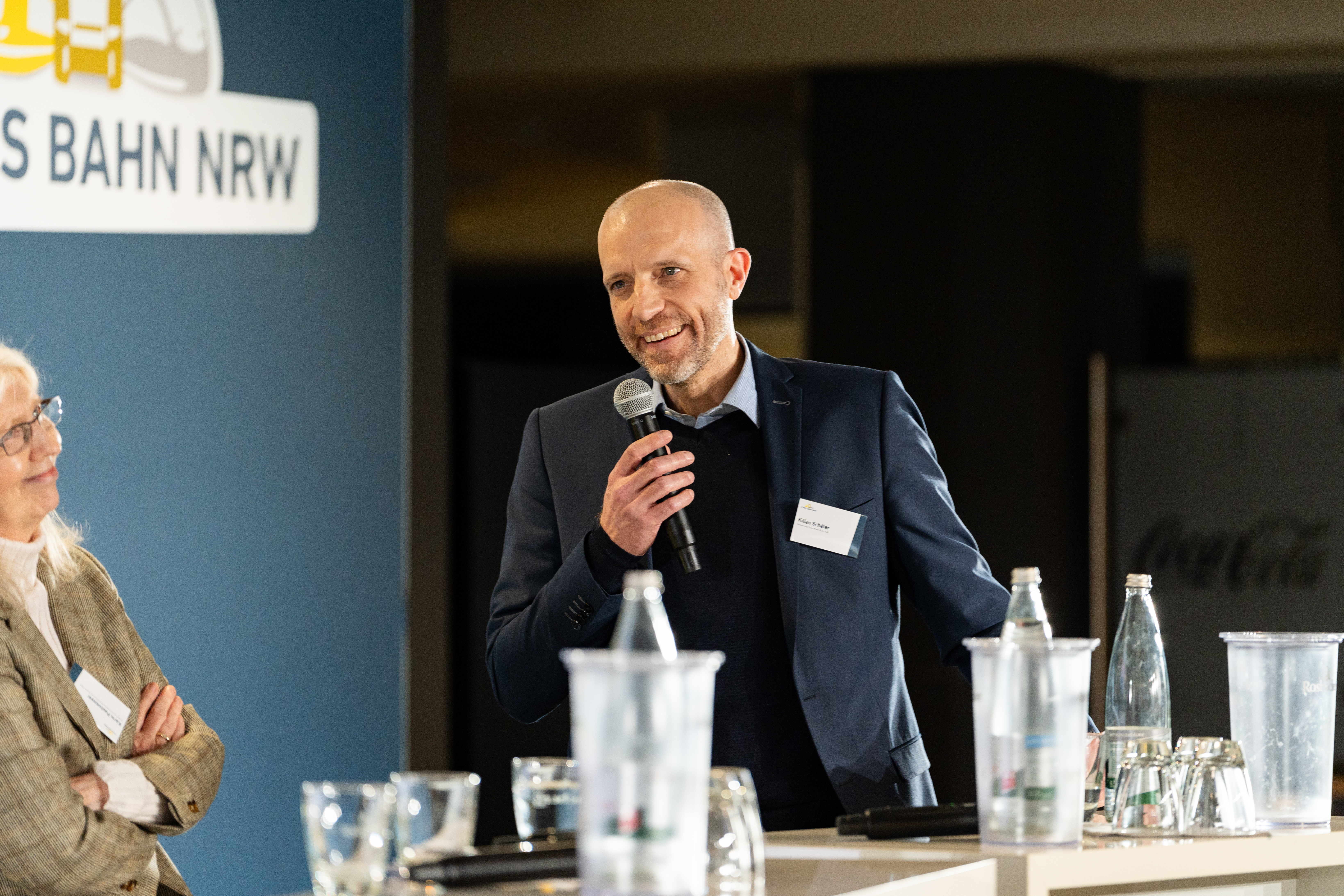 Kilian Schäfer beim Colloquium zur EURO 2024 im Signal Iduna Park - öffnet Bild in größerer Ansicht